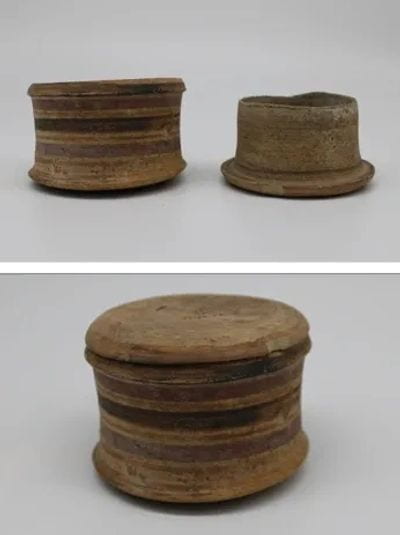 Two images - one on top and one on bottom. The one on top shows a small circular container with a bottom and lid. The bottom image shows the same container closed with the lid on top.
